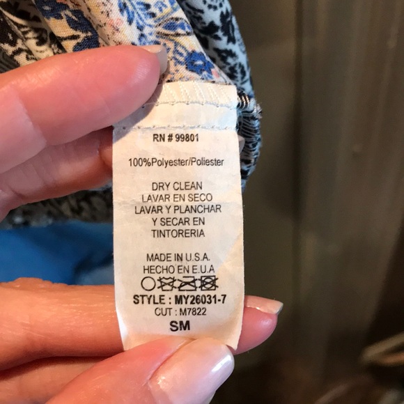 In The Wind - Picture 4 of 4